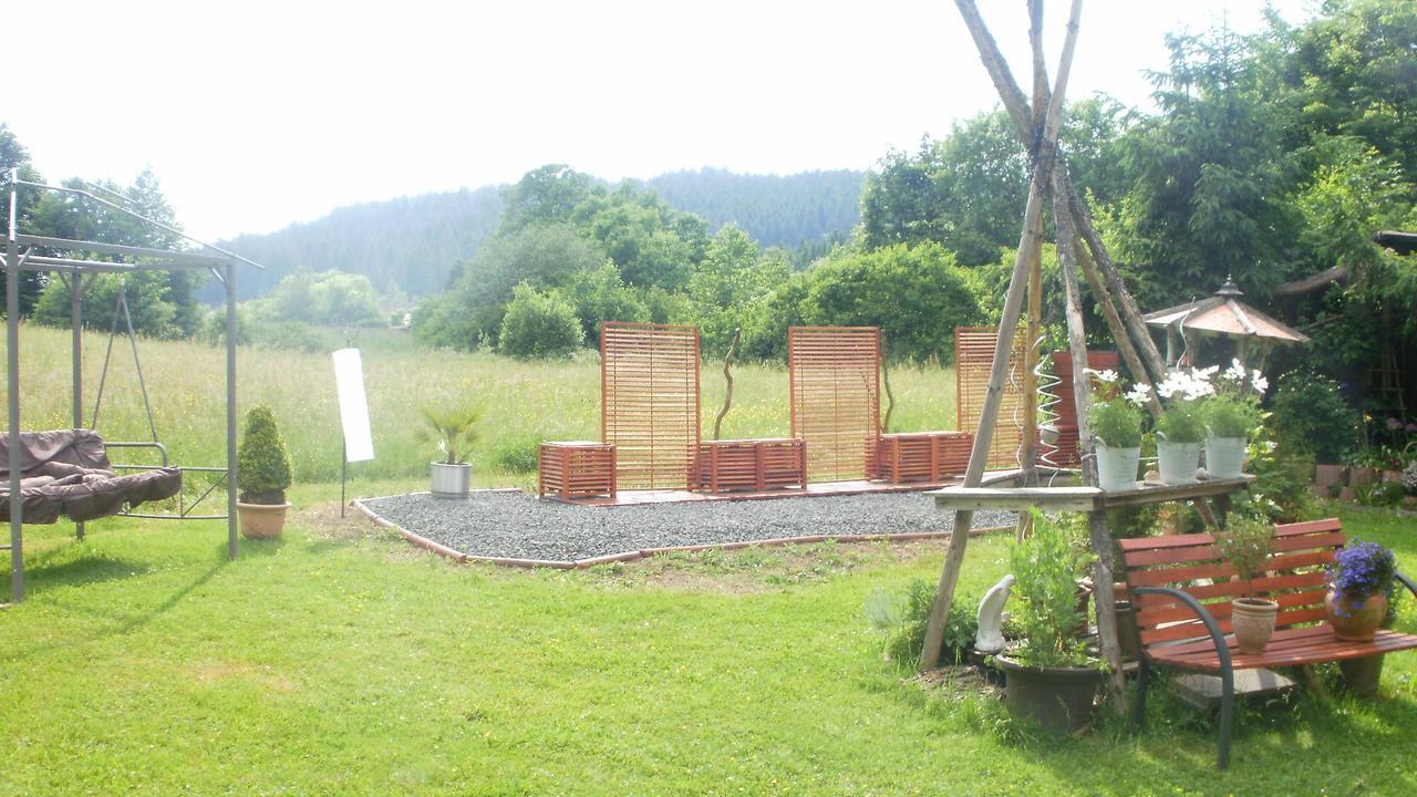 Gaestezimmer Im Haus Am Wald フロイデンシュタット エクステリア 写真