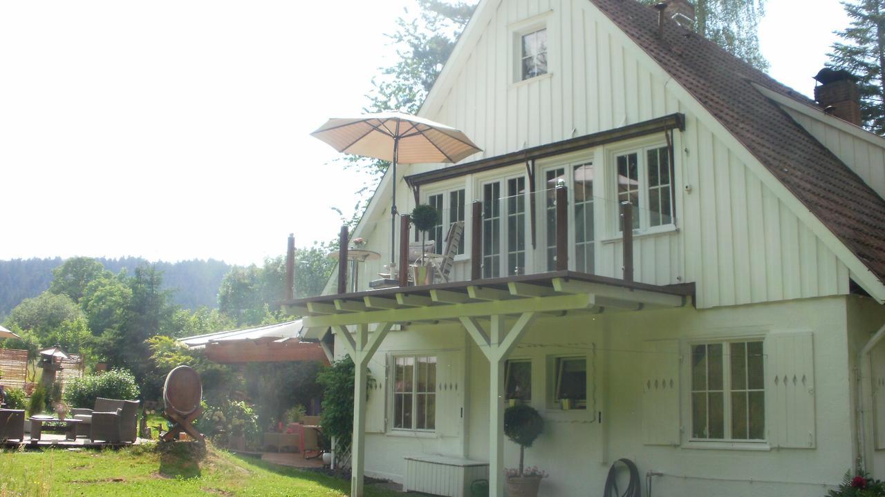 Gaestezimmer Im Haus Am Wald フロイデンシュタット エクステリア 写真